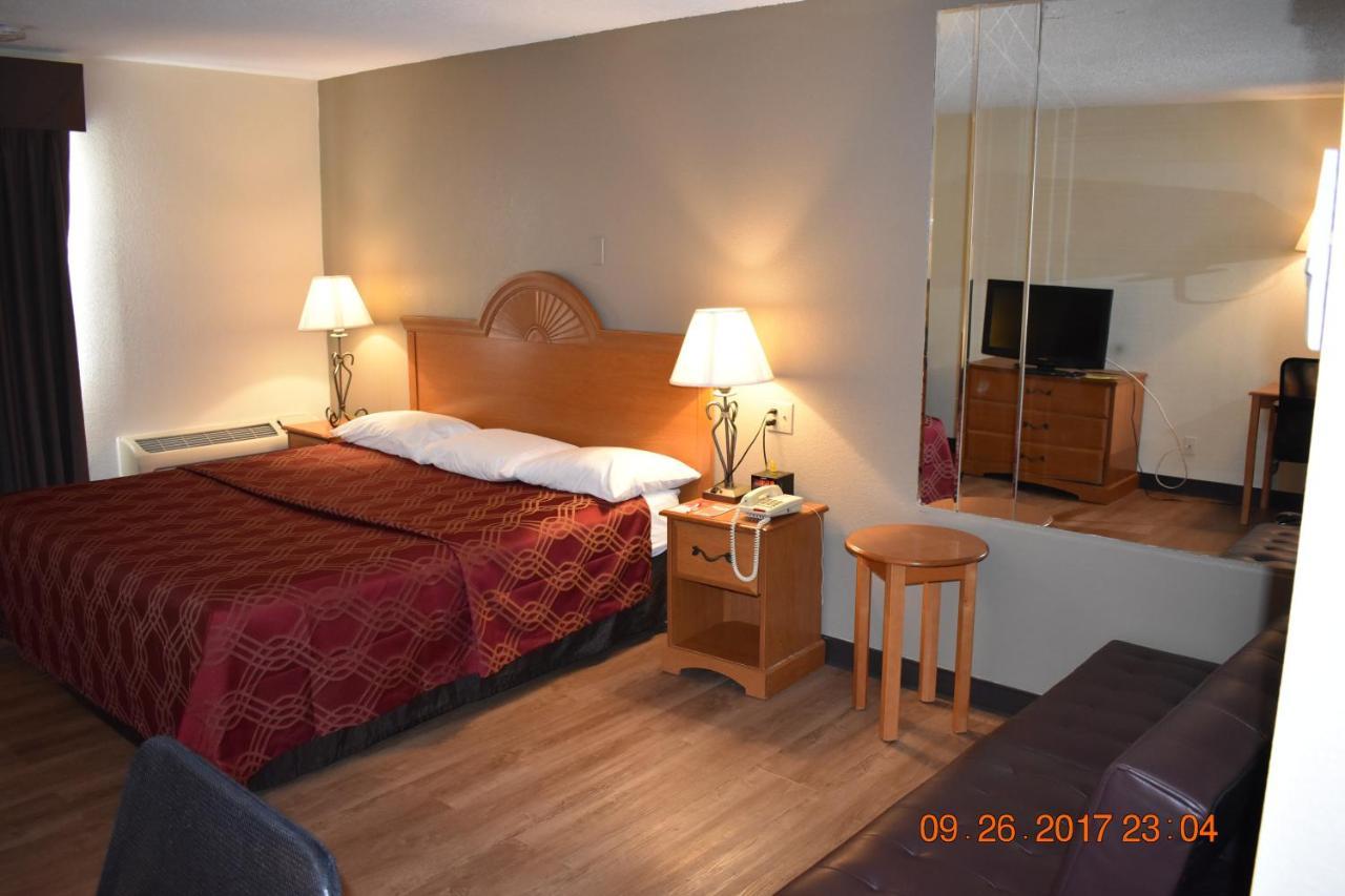Mho Hotel Bordentown Eksteriør bilde