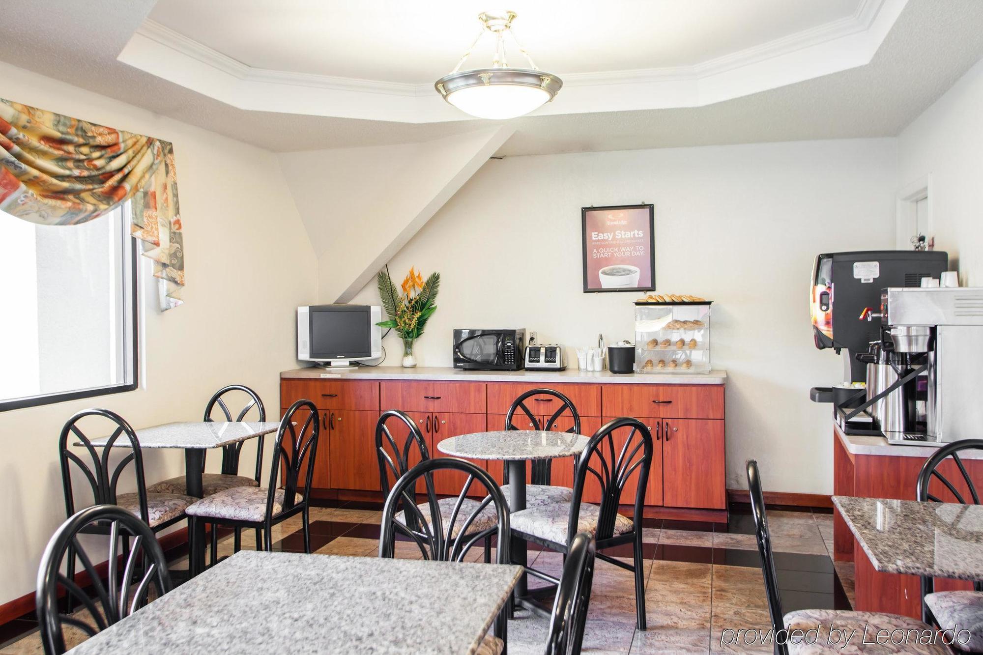 Mho Hotel Bordentown Eksteriør bilde
