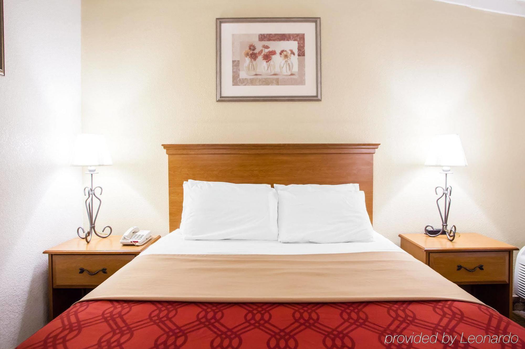 Mho Hotel Bordentown Eksteriør bilde