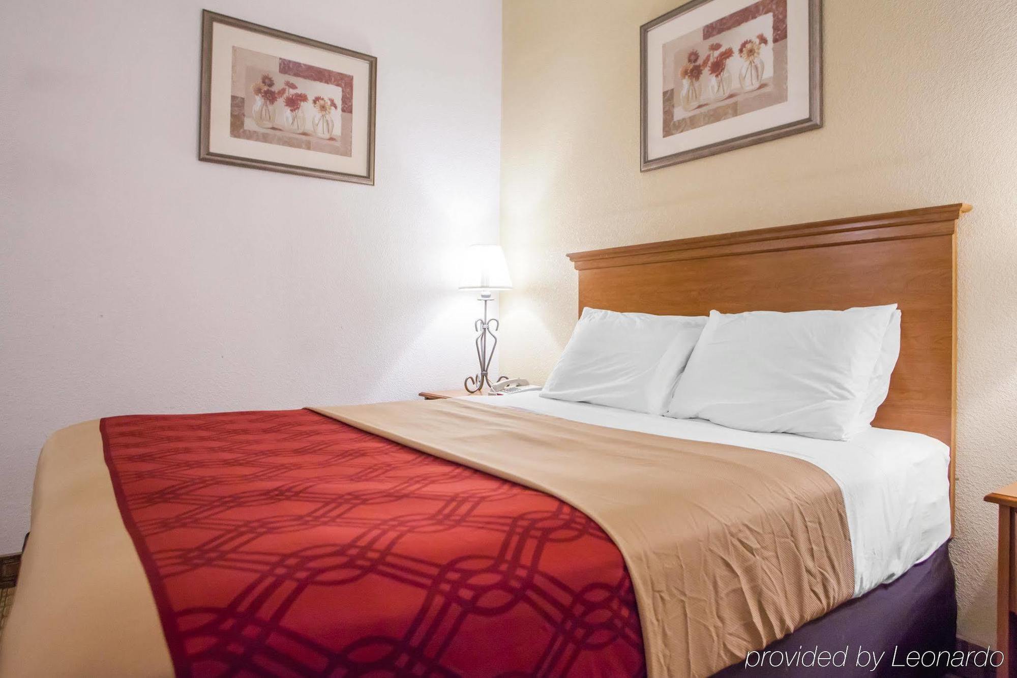 Mho Hotel Bordentown Eksteriør bilde