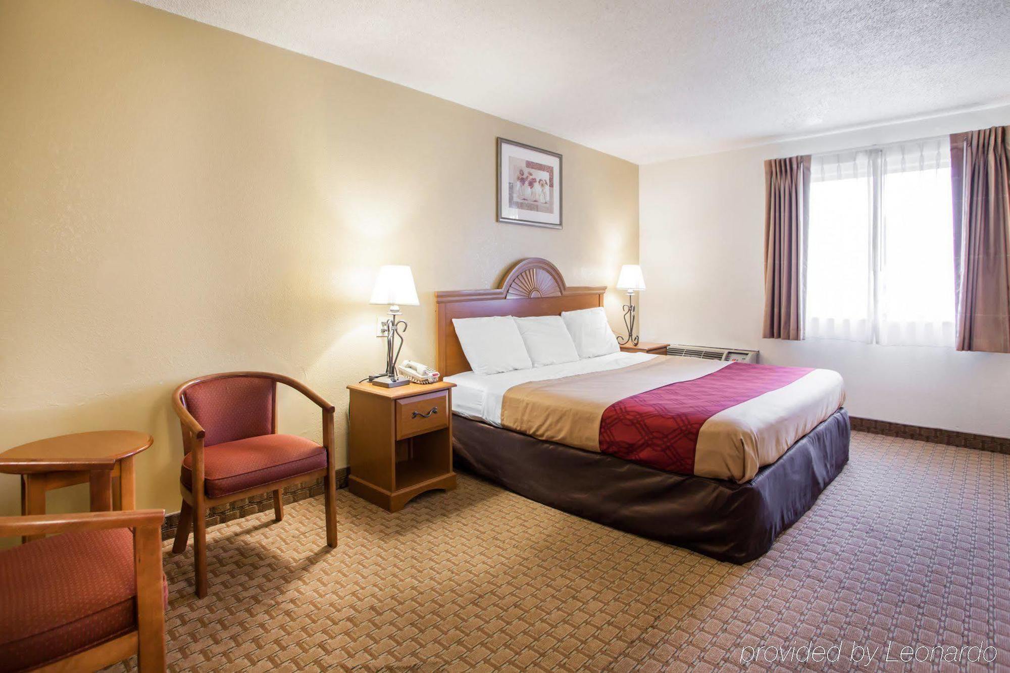 Mho Hotel Bordentown Eksteriør bilde