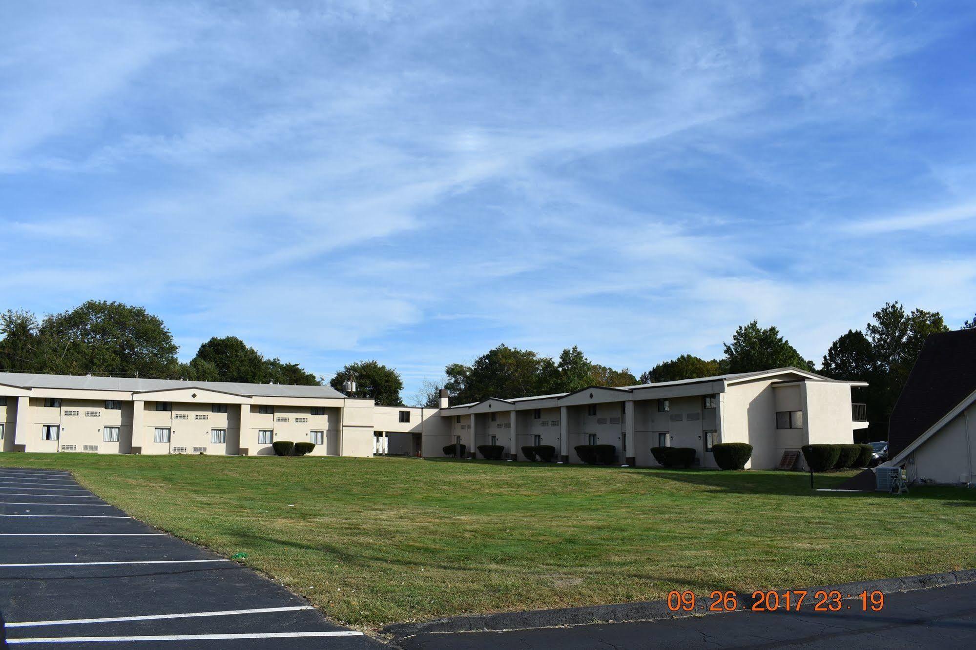 Mho Hotel Bordentown Eksteriør bilde