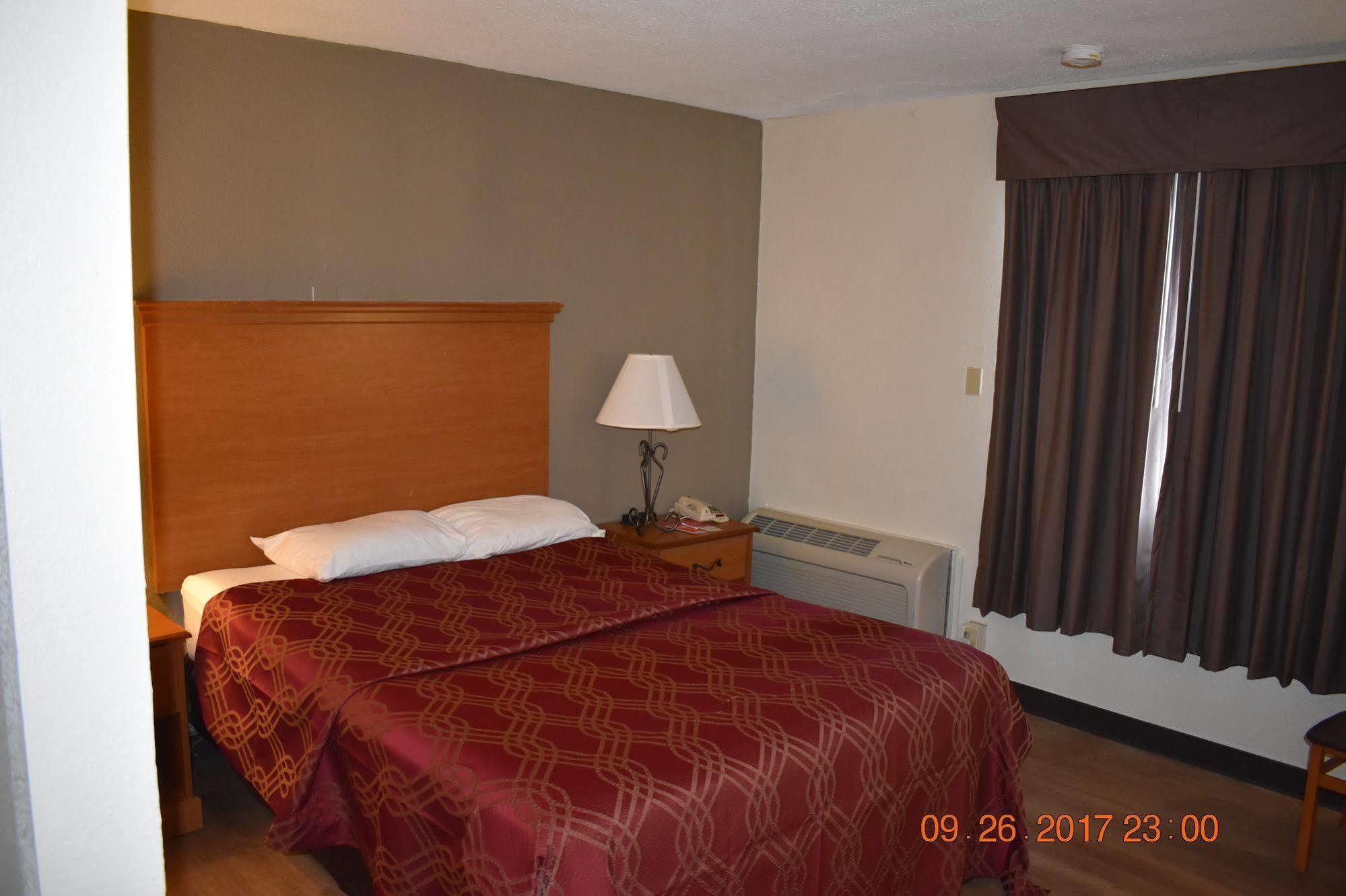 Mho Hotel Bordentown Eksteriør bilde
