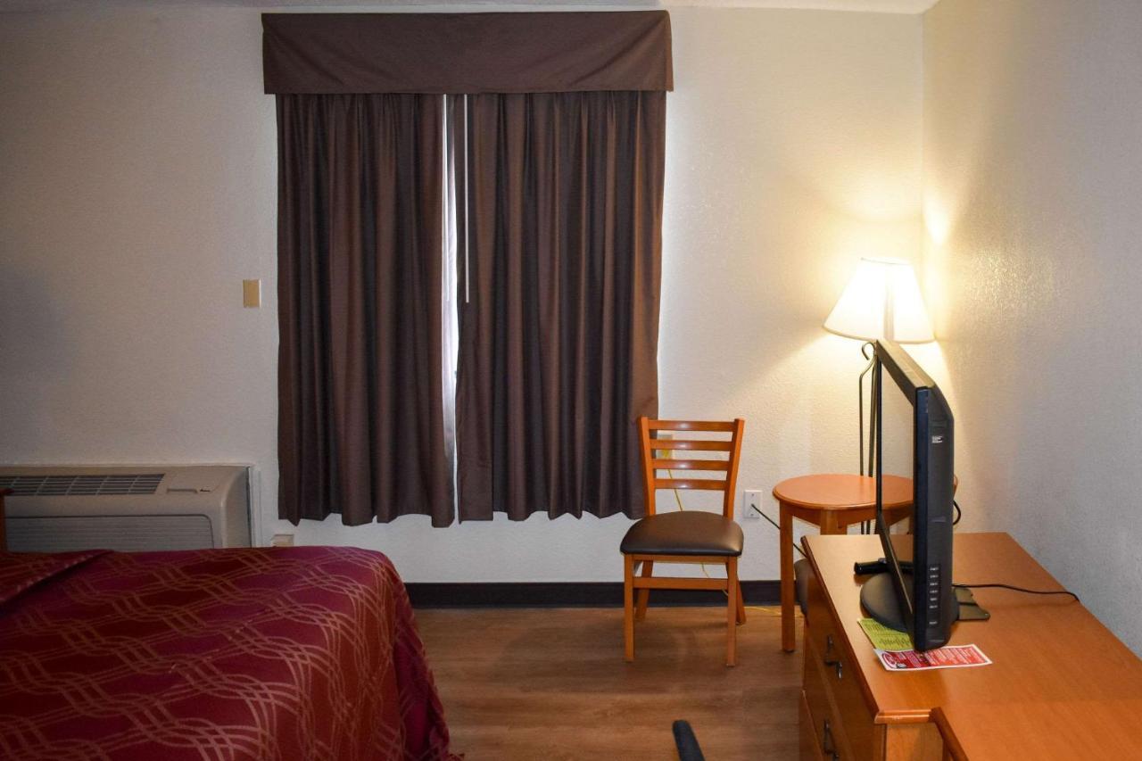 Mho Hotel Bordentown Eksteriør bilde