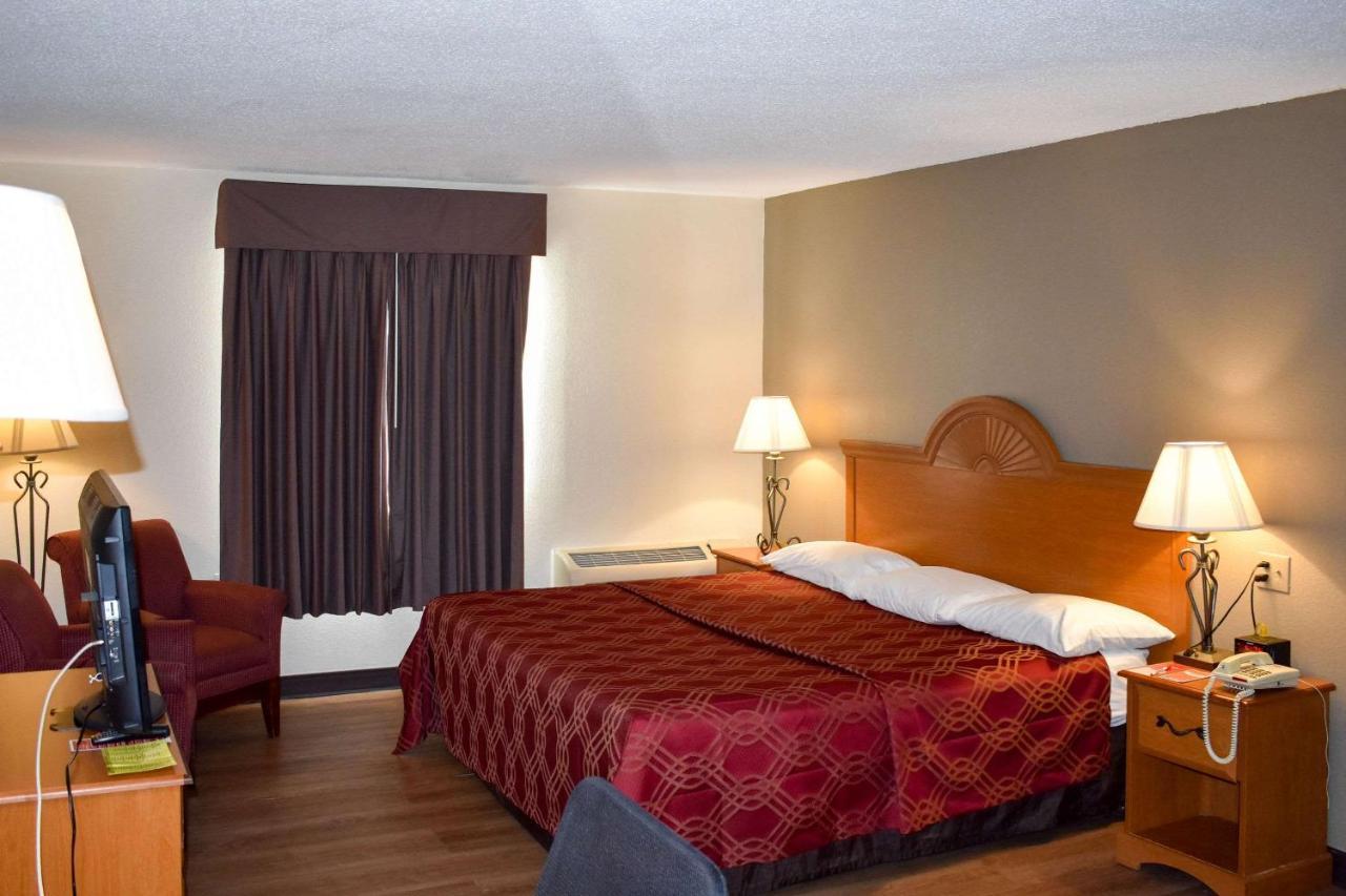 Mho Hotel Bordentown Eksteriør bilde