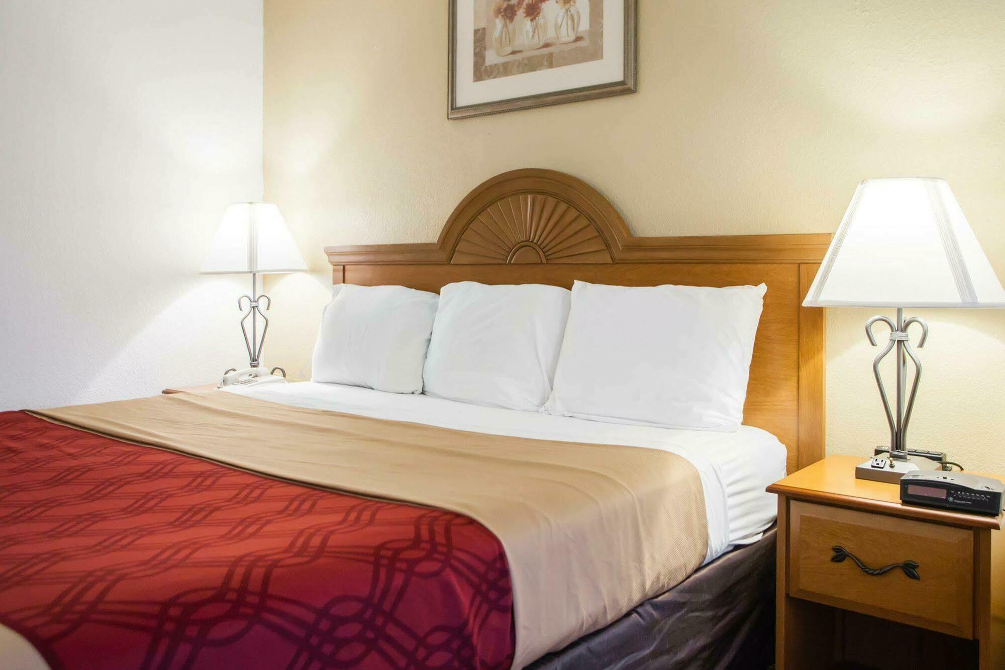 Mho Hotel Bordentown Eksteriør bilde