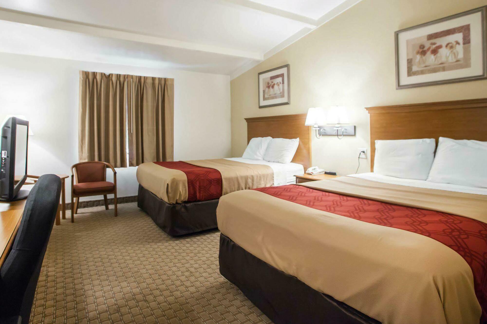 Mho Hotel Bordentown Eksteriør bilde